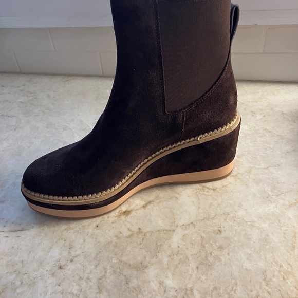 New Kate Spade brown wedge booties, size 8 - Picture 4 of 4